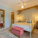 Vila Crogo Paradiz