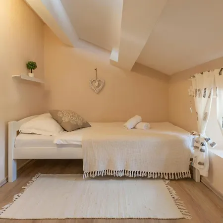 Villa Crogo Paradiz